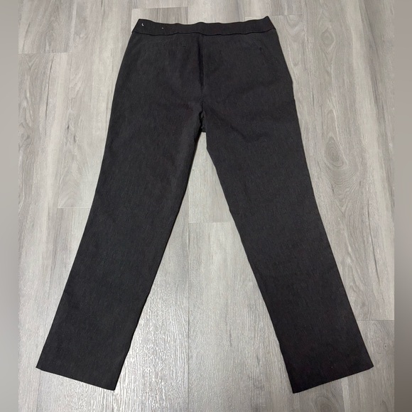 Liz Claiborne Straight Mid Rise Pull On Trousers Gray Women’s Size 14 - Picture 10 of 10